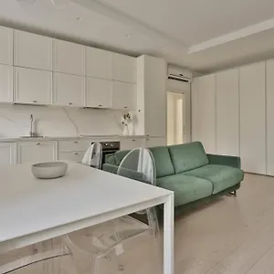 https://altido-splendid-flat-near-the-duomo.it-lombardy.com