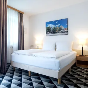 azimut-erding.com-bavaria.com/
