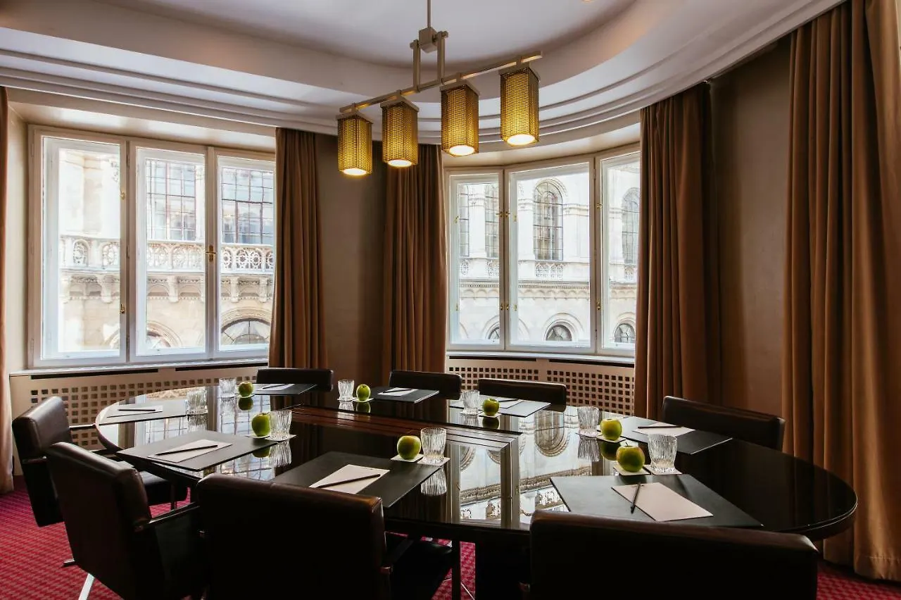 Radisson Blu Style Hotel, Wien 4*,